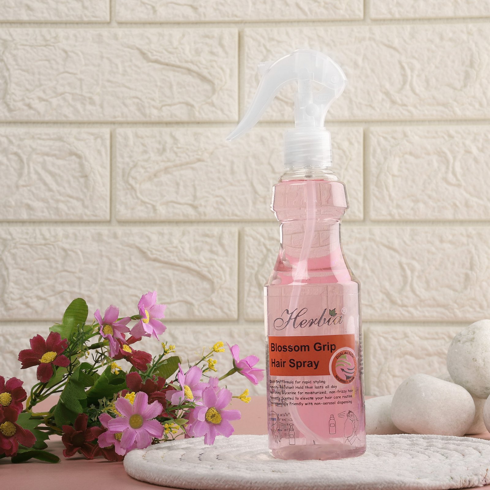 herbia-blossom-grip-hair-spray