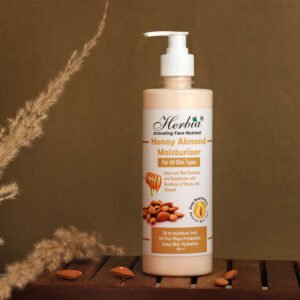 honey-and-almond-moisturizer-3